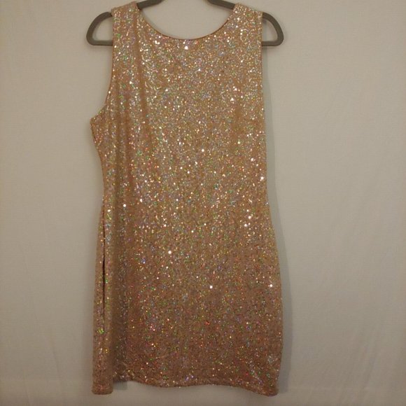 VENUS Dresses & Skirts - Venus sparkly silver sequin knee length camel color dress XL